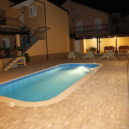 Apartmani Sprljan Водице Экстерьер фото