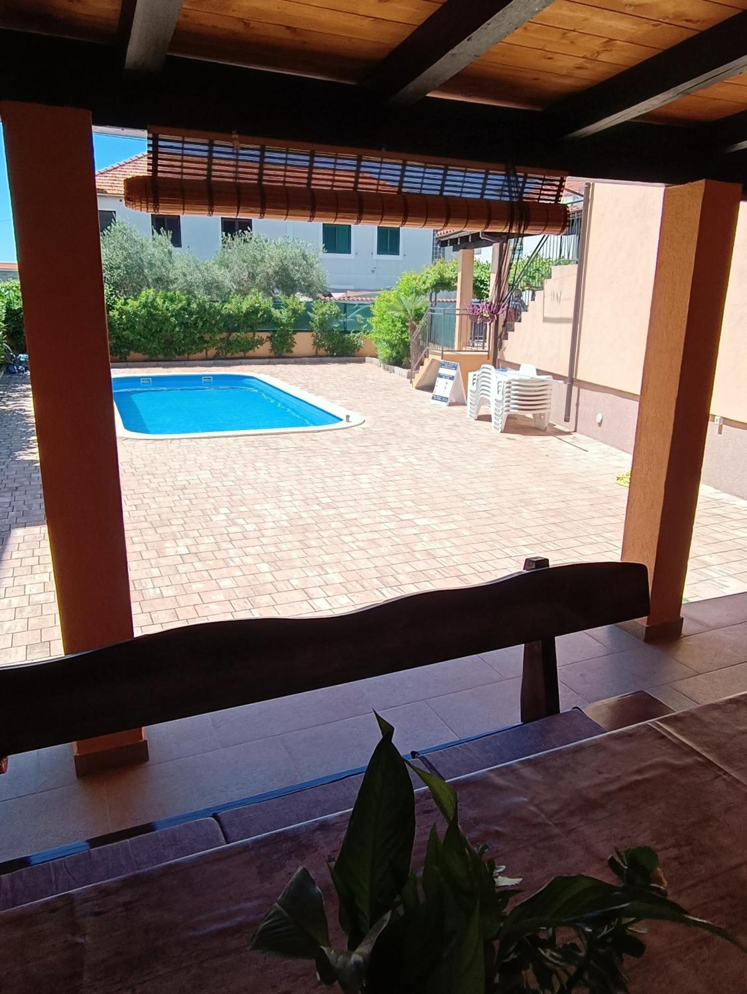 Apartmani Sprljan Водице Экстерьер фото