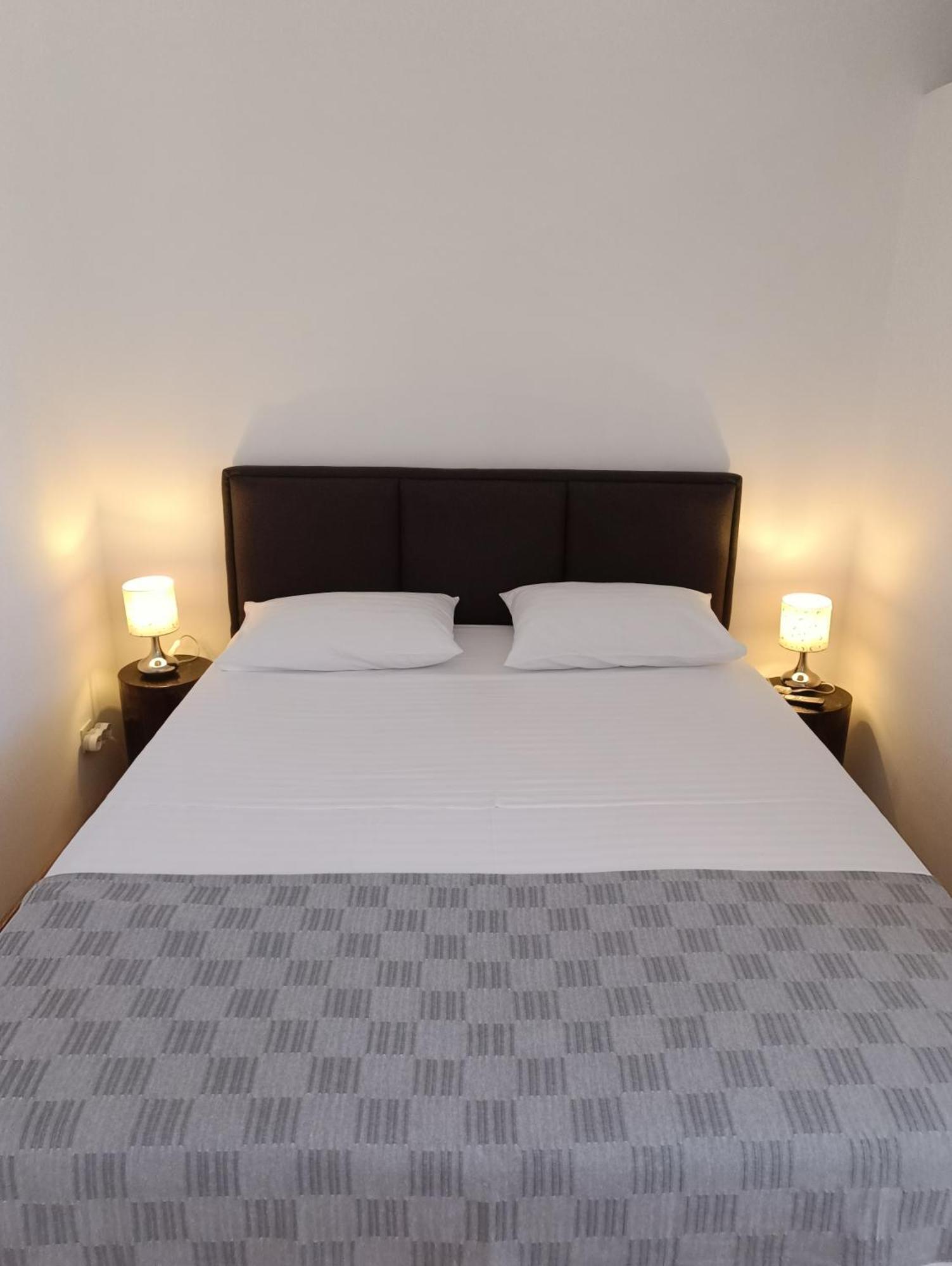 Apartmani Sprljan Водице Экстерьер фото