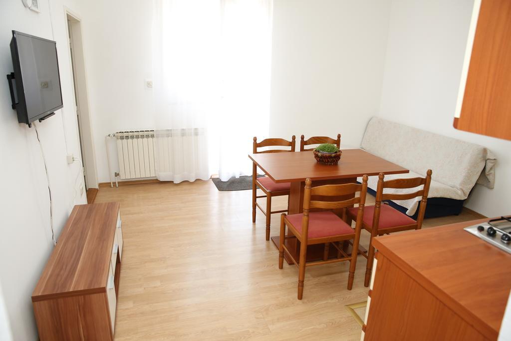 Apartmani Sprljan Водице Экстерьер фото